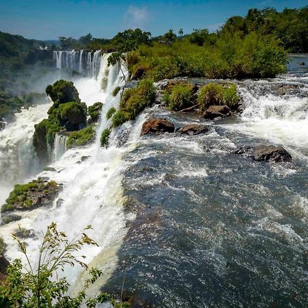 Bed and Breakfast Secret Garden Iguazu Пуэрто-Игуасу Экстерьер фото