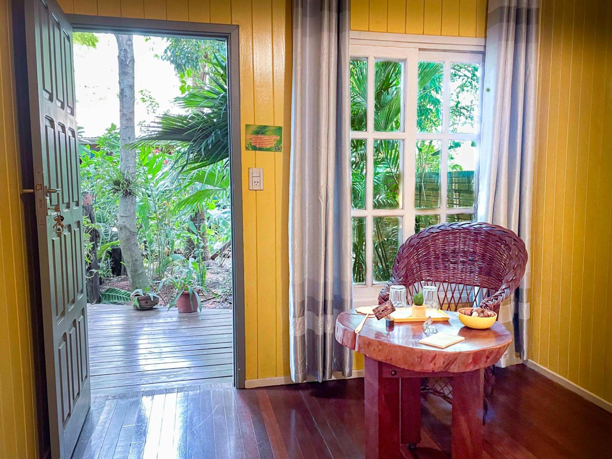 Bed and Breakfast Secret Garden Iguazu Пуэрто-Игуасу Экстерьер фото