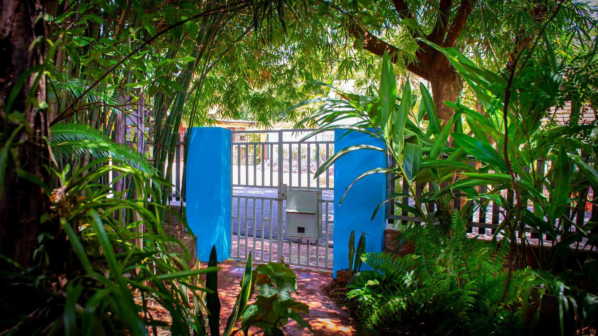 Bed and Breakfast Secret Garden Iguazu Пуэрто-Игуасу Экстерьер фото
